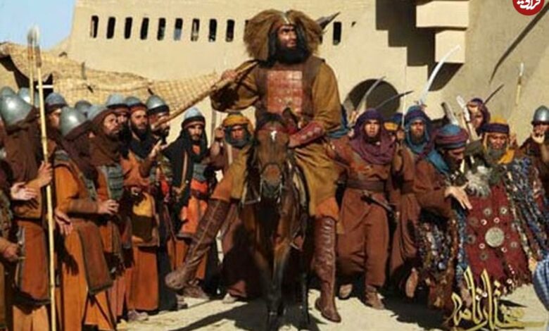 عکس؛ سفر به تاریخ؛ «غول لشکر زبیری» (مختارنامه) در کنار «لیلا بلوکات» در حرم امام رضا (ع) عکس؛ سفر به تاریخ؛ «غول لشکر زبیری» (مختارنامه) در کنار «لیلا بلوکات» در حرم امام رضا (ع)