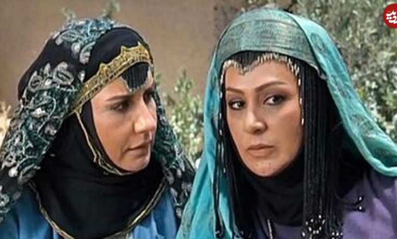 عکس؛ سفر زمان؛ «عمره و ناریه، همسران مختار» (مختارنامه) در کنار «جمشید مشایخی» عکس؛ سفر زمان؛ «عمره و ناریه، همسران مختار» (مختارنامه) در کنار «جمشید مشایخی»