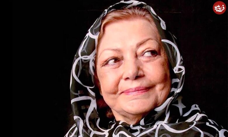 (عکس) سفر در زمان؛ تیپ ویژۀ «حمیده خیرآبادی» در کنار «آتنه فقیه نصیری»؛ 33 سال قبل (عکس) سفر در زمان؛ تیپ ویژۀ «حمیده خیرآبادی» در کنار «آتنه فقیه نصیری»؛ 33 سال قبل