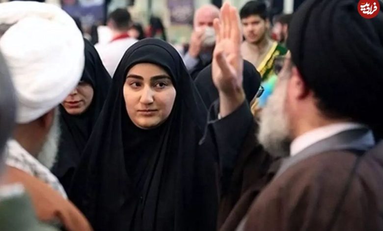 عکس؛ سفر به تاریخ؛ «زینب، دختر سردار سلیمانی» در کنار پدرشوهر لبنانی‌اش؛ سال 1399