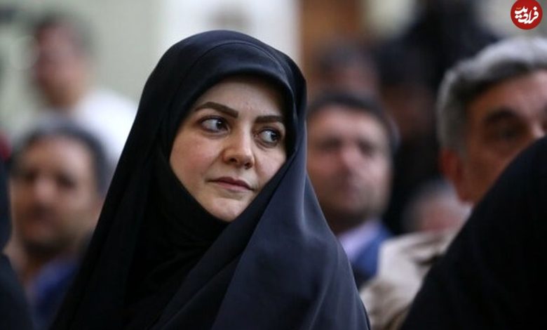 عکس؛ سفر به تاریخ؛ «زهرا، دختر مسعود پزشکیان» در کنار «همسر سید ابراهیم رئیسی» عکس؛ سفر به تاریخ؛ «زهرا، دختر مسعود پزشکیان» در کنار «همسر سید ابراهیم رئیسی»