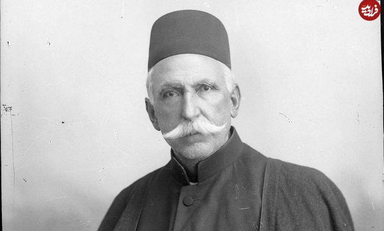 عکس؛ سفر به تاریخ؛ «کمال الملک نقاش» در آخرین سالهای عمرش در جمع پزشکان مشهدی عکس؛ سفر به تاریخ؛ «کمال الملک نقاش» در آخرین سالهای عمرش در جمع پزشکان مشهدی