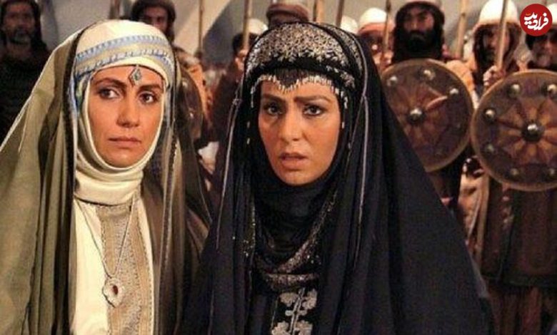 عکس؛ سفر به تاریخ؛ «عمره و ناریه، همسران مختار» (سریال مختارنامه) در یک مراسم در کنار هم؛ سال 1390 عکس؛ سفر به تاریخ؛ «عمره و ناریه، همسران مختار» (سریال مختارنامه) در یک مراسم در کنار هم؛ سال 1390