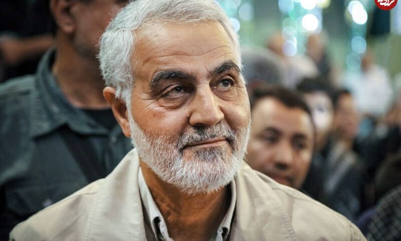 عکس؛ سفر در زمان؛ «سرلشکر باقری در حال پیاده شدن از هلیکوپتر»؛ دهه 90 عکس؛ سفر در زمان؛ «سرلشکر باقری در حال پیاده شدن از هلیکوپتر»؛ دهه 90