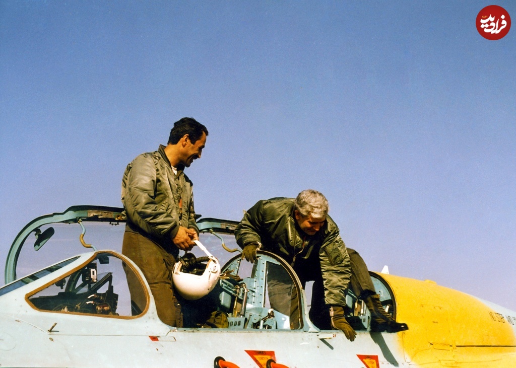 2765824_353 2765824_353