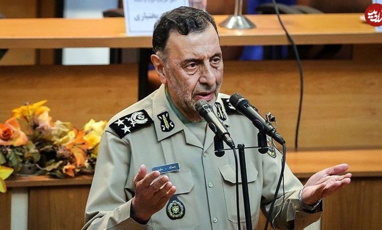 عکس؛ سفر به تاریخ؛ «سرلشکر سلیمی، فرمانده سابق ارتش» در کنار رهبر انقلاب و بنیصدر؛ سال 59 عکس؛ سفر به تاریخ؛ «سرلشکر سلیمی، فرمانده سابق ارتش» در کنار رهبر انقلاب و بنیصدر؛ سال 59