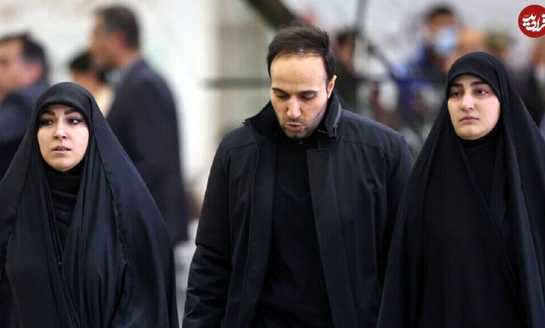 عکس؛ سفر در زمان؛ حضور همزمان 5 فرزند سردار سلیمانی در یک مراسم؛ سال 1402 عکس؛ سفر در زمان؛ حضور همزمان 5 فرزند سردار سلیمانی در یک مراسم؛ سال 1402