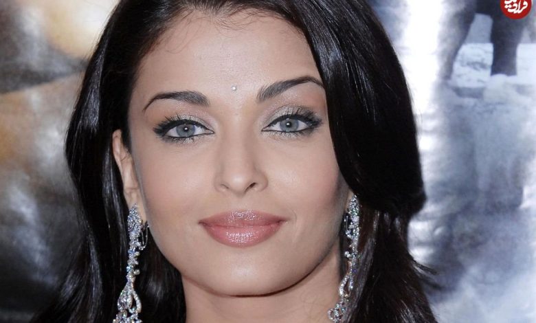 عکس؛ سفر در زمان؛ «آیشواریا در کنار پدر همسرش آمیتا باچان» در یک مراسم؛ سال 1386