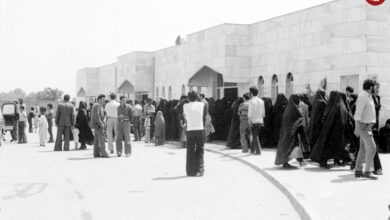 عکس؛ سفر در زمان؛ قطع برق در بهشت زهرا(س) ۲۰۰ میت را معطل کرد!