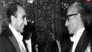 سفر در زمان؛ یادداشت‌های علم، چهارشنبه ۵ مهر ۱۳۵۱: شاه گفت ممکن است باز هم معاملاتی با روس‌ها بکنم؛ باید ترتیباتی بدهیم که مشتی به دهن عراقی‌ها بکوبیم و حمایت شوروی از آن‌ها کمتر شود