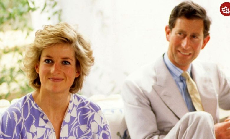 عکس؛ سفر در زمان؛ «عربستانی ها در حال نشان دادن شاهین به پرنسس دایانا و شاهزاده چارلز»؛ سال 1365 عکس؛ سفر در زمان؛ «عربستانی ها در حال نشان دادن شاهین به پرنسس دایانا و شاهزاده چارلز»؛ سال 1365