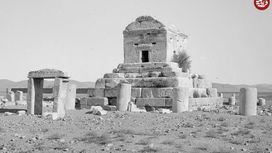 عکس؛ سفر به تاریخ؛ تصویری از «محراب» داخل مقبرۀ کوروش؛ یک قرن قبل