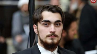 عکس؛ سفر به تاریخ؛ «احمد خمینی، نتیجۀ امام خمینی» در کودکی در کنار «فیدل کاسترو»