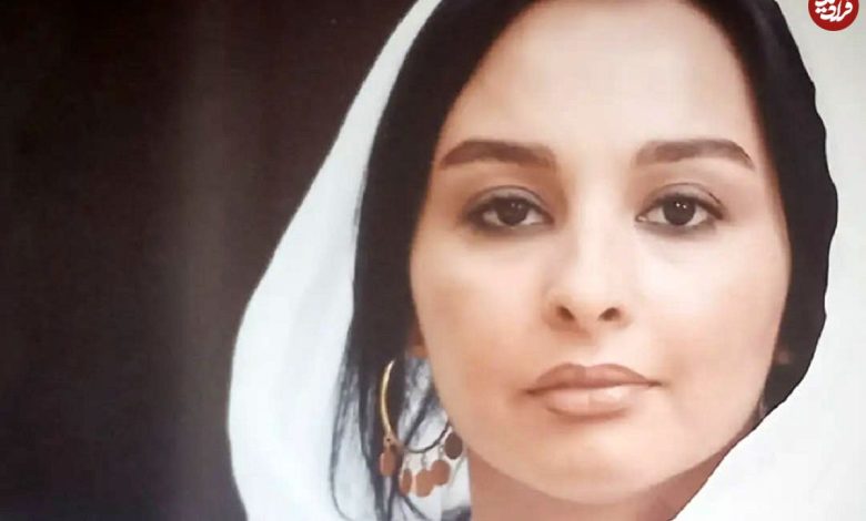 عکس؛ سفر در زمان؛ «ماهایا پطروسیان» در 14 سالگی در کنار پدر و مادرش؛ سال 62 عکس؛ سفر در زمان؛ «ماهایا پطروسیان» در 14 سالگی در کنار پدر و مادرش؛ سال 62