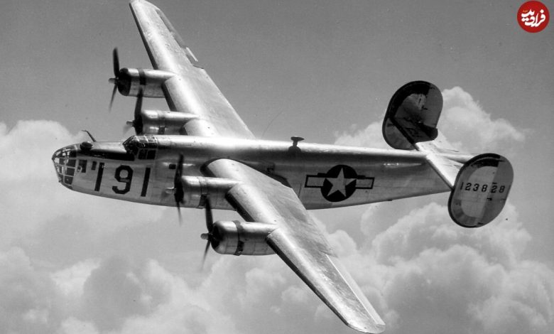 ببینید؛ سفر در زمان؛ «لحظه حمله موفق جنگنده آلمانی به بمب افکن آمریکایی B-24»؛ سال 1944