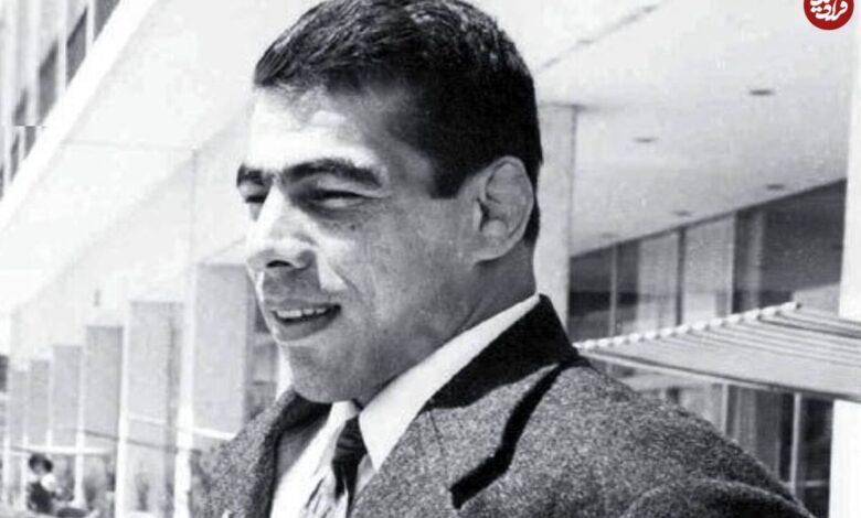 (عکس) سفر در زمان؛ اولین دیدار «غلامرضا تختی با پسرش بابک»؛ سال ۱۳۴۶ (عکس) سفر در زمان؛ اولین دیدار «غلامرضا تختی با پسرش بابک»؛ سال ۱۳۴۶