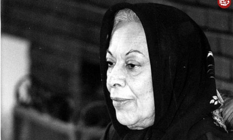 عکس؛ سفر در زمان؛ «سیمین دانشور در کنار خواهرش ویکتوریا»؛ اواخر دهه 80 عکس؛ سفر در زمان؛ «سیمین دانشور در کنار خواهرش ویکتوریا»؛ اواخر دهه 80