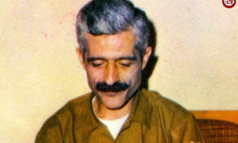 عکس؛ سفر در زمان؛ «جلال آل احمد در کنار دوستان اش در دوره عضویت در حزب توده»؛ دهه 20 عکس؛ سفر در زمان؛ «جلال آل احمد در کنار دوستان اش در دوره عضویت در حزب توده»؛ دهه 20