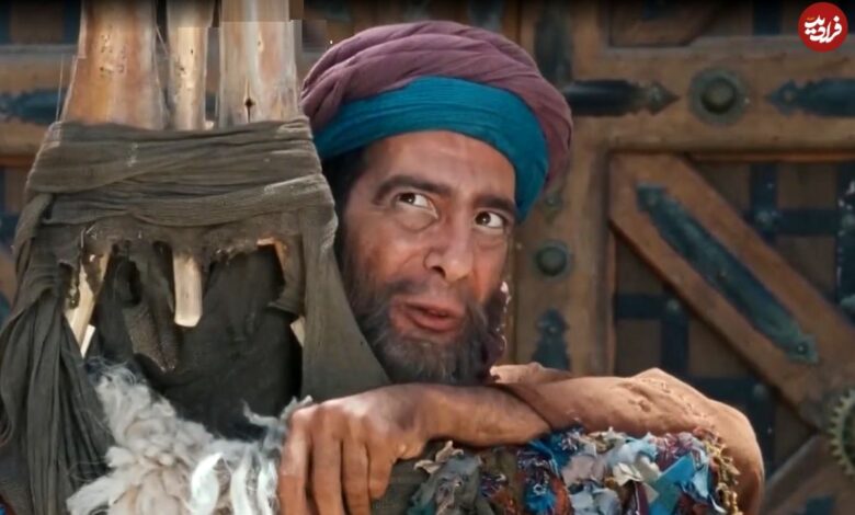 عکس؛ سفر زمان؛ چهرۀ «مترسکگردان لشکر زبیری» (مختارنامه) بعد از 16 سال در 48 سالگی عکس؛ سفر زمان؛ چهرۀ «مترسکگردان لشکر زبیری» (مختارنامه) بعد از 16 سال در 48 سالگی