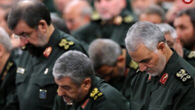 عکس؛ سفر به تاریخ؛ «حاج قاسم، سردار رشید، قالیباف، رضایی و شمخانی» در یک عکس دسته‌جمعی؛ دهۀ 80