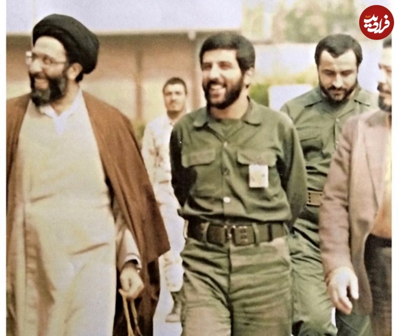 no-name-42 عکس؛ سفر به تاریخ؛ «سید هادی خامنهای، برادر رهبر انقلاب» در جوانی در کنار «ضرغامی»؛ دهۀ 60