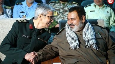 عکس؛ سفر به تاریخ؛ «سرلشکر فیروزآبادی» در دوران جوانی در حال طبیعت‌گردی