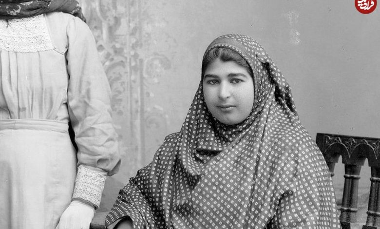 تصاویر؛ سفر به عصر قاجار؛ از «مهمانی اعیانی در کاخ شاه» تا «زن اروپایی با چادر و قلیان» تصاویر؛ سفر به عصر قاجار؛ از «مهمانی اعیانی در کاخ شاه» تا «زن اروپایی با چادر و قلیان»