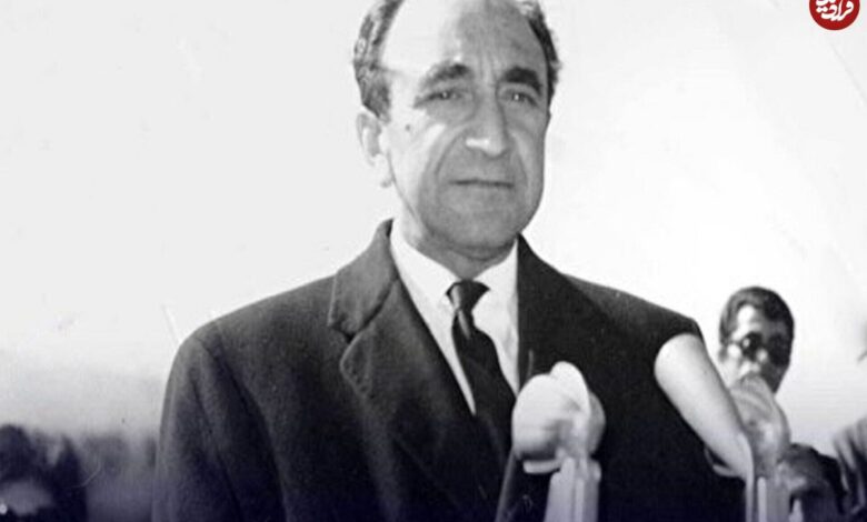 سفر در زمان؛ یادداشت‌های علم، یکشنبه ۷ آبان ۱۳۵۱: به شاه گفتم سخنرانی مذهبی [فخرالدین] حجازی واعظ را گوش کردم؛ خوب حرف می‌زد