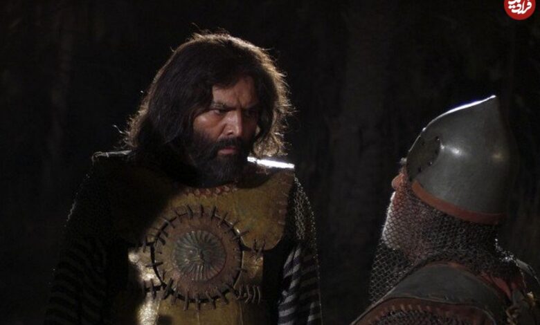 عکس؛ سفر به تاریخ؛ «مختار ثقفی» در حال گفتگو با «میرباقری» در پشتصحنه «مختارنامه» عکس؛ سفر به تاریخ؛ «مختار ثقفی» در حال گفتگو با «میرباقری» در پشتصحنه «مختارنامه»