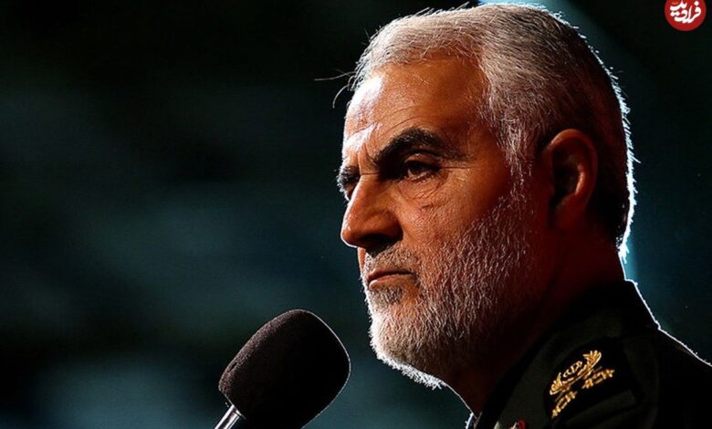 تاریخ و سفر در زمان؛ (عکس) به کوهنوردی «سردار سلیمانی» کنار «رهبر انقلاب» کرمان سال 1384 عکس؛ سفر به تاریخ؛ کوهنوردی «سردار سلیمانی» در کنار «رهبر انقلاب» در کرمان؛ سال 1384