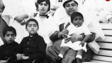 عکس؛ سفر به تاریخ؛ عکس آتلیه‌ای «آسیه خانم، خواهر احمدشاه قاجار» در 7 سالگی