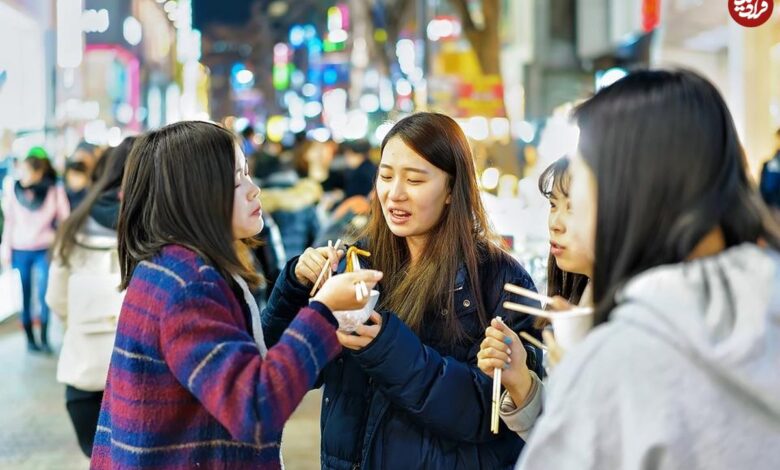 تاریخ و سفر در زمان؛ (عکس) زنان کرهای حال رخت شستن 87 سال قبل (عکس) سفر در زمان؛ زنان کرهای در حال رخت شستن؛ 87 سال قبل