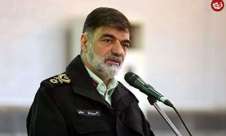 عکس؛ سفر به تاریخ؛ چهرۀ «سردار رادان» در دوران جوانی در کنار همرزمانش در جبهه؛ دهه 60 عکس؛ سفر به تاریخ؛ چهرۀ «سردار رادان» در دوران جوانی در کنار همرزمانش در جبهه؛ دهه 60