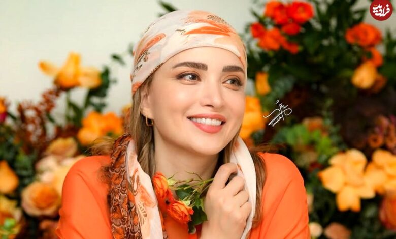 عکس؛ سفر به تاریخ؛ چهرۀ «بهنوش طباطبایی» در 23 سالگی در پشتصحنه یک سریال؛ سال 1383 عکس؛ سفر به تاریخ؛ چهرۀ «بهنوش طباطبایی» در 23 سالگی در پشتصحنه یک سریال؛ سال 1383