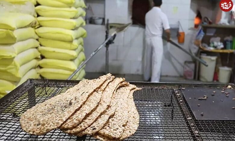 عکس؛ سفر به تاریخ؛ نانواهای شیرازی در حال گرفتن عکس یادگاری؛ بیش از یک قرن قبل