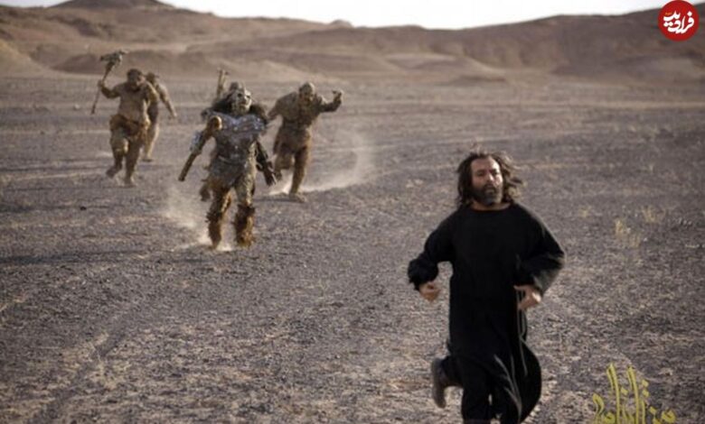 عکس؛ سفر به تاریخ؛ «جن» سریال «مختارنامه» در اتاق گریم؛ سال 1389 عکس؛ سفر به تاریخ؛ «جن» سریال «مختارنامه» در اتاق گریم؛ سال 1389