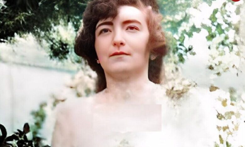 سفر در زمان؛ بدری می‌گفت حتی یک بار از من سوال نکردند آیا میل داری زن احمدشاه شوی یا نه؛ با پچ‌وپچ می‌گفتند: «عروس پیردختر است»