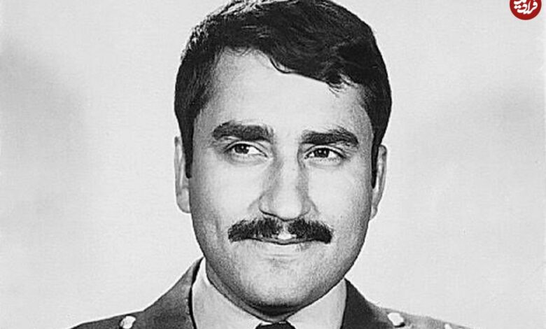 عکس؛ سفر در زمان؛ «علیرضا یاسینی» خلبان مشهور F-4 و F5 در کنار جنگنده اش؛ دهه 50