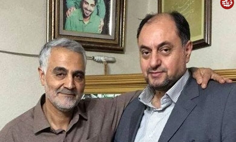 تاریخ و سفر در زمان؛ (عکس) به «فرزاد فرزین» مراسم ترحیم پ «وحید حقانیان» سال 1397 عکس؛ سفر به تاریخ؛ «فرزاد فرزین» در مراسم ترحیم پدر «وحید حقانیان»؛ سال 1397