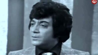 عکس؛ سفر به تاریخ؛ «اکبر گلپایگانی» (گلپا) و همسرش «گلی خانم» سر سفرۀ عقد