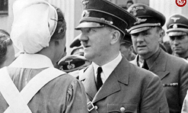 عکس؛ سفر در زمان؛ «خواهر ناتنی هیتلر» در پشت صحنه یک تئاتر؛ سال 1317