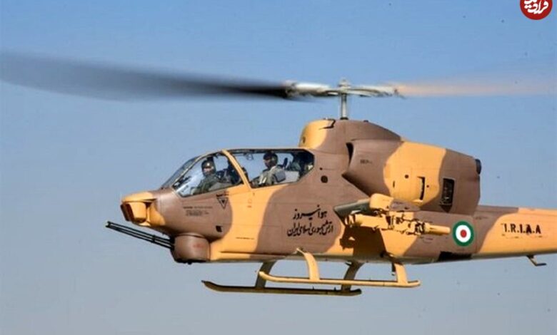 عکس؛ سفر در زمان؛ «دانشجویان ایرانى دورۀ خلبانی هلیکوپتر هوانیروز ارتش» در ایتالیا؛ سال 1346 عکس؛ سفر در زمان؛ «دانشجویان ایرانى دورۀ خلبانی هلیکوپتر هوانیروز ارتش» در ایتالیا؛ سال 1346