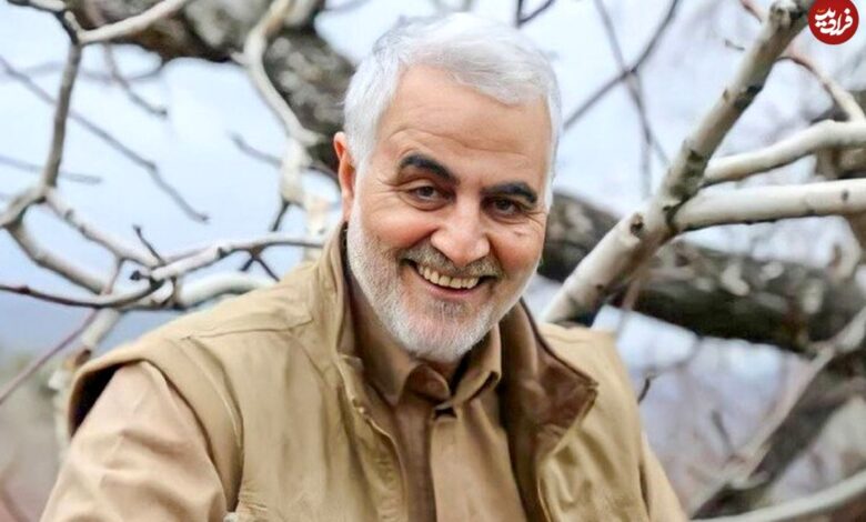 عکس؛ سفر به تاریخ؛ عکسهای دیدهنشده «سردار سلیمانی» با «لباس تاجیکی»؛ سال 1377 عکس؛ سفر به تاریخ؛ عکسهای دیدهنشده «سردار سلیمانی» با «لباس تاجیکی»؛ سال 1377