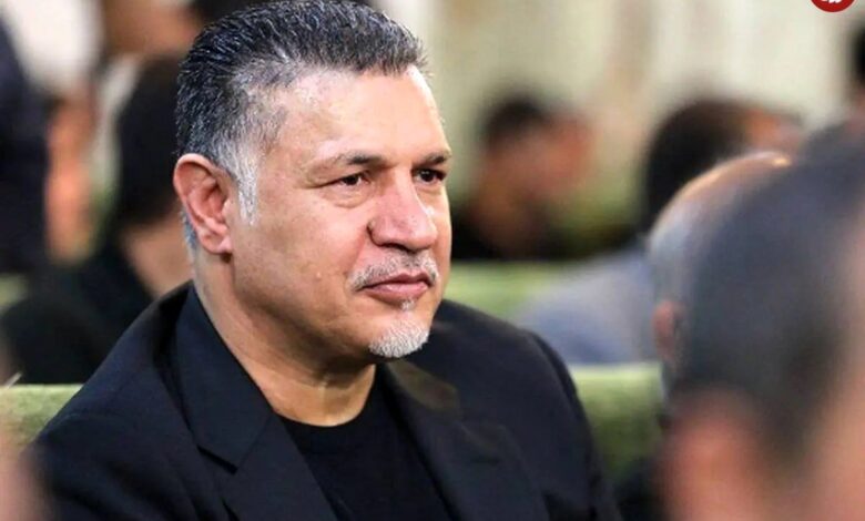 عکس؛ سفر در زمان؛ داریوش مصطفوی و اهدای جایزه علی دایی