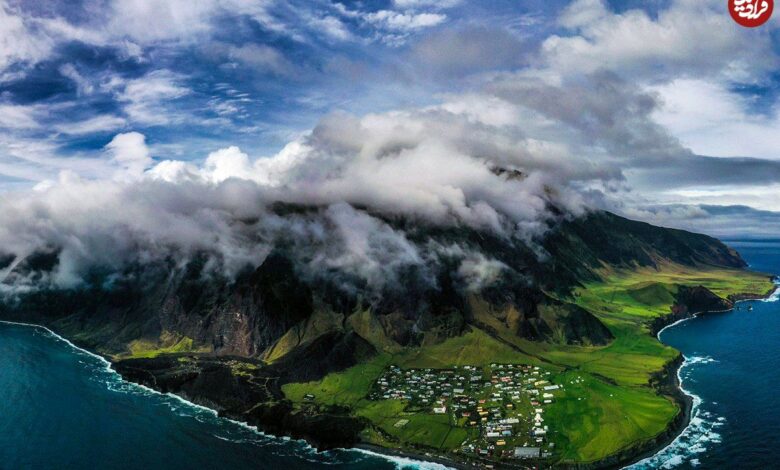 تصاویر؛ خانههایی که در دورافتادهترین جزیره جهان با طبیعت همسایهاند تصاویر؛ خانههایی که در دورافتادهترین جزیره جهان با طبیعت همسایهاند