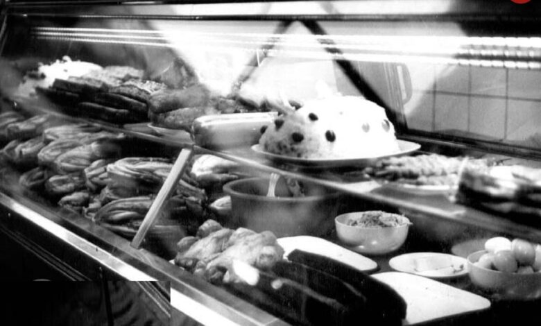 عکس؛ سفر در زمان؛ ۵۰ سال قبل قیمت ساندویچ در تجریش و شوش چقدر بود؟