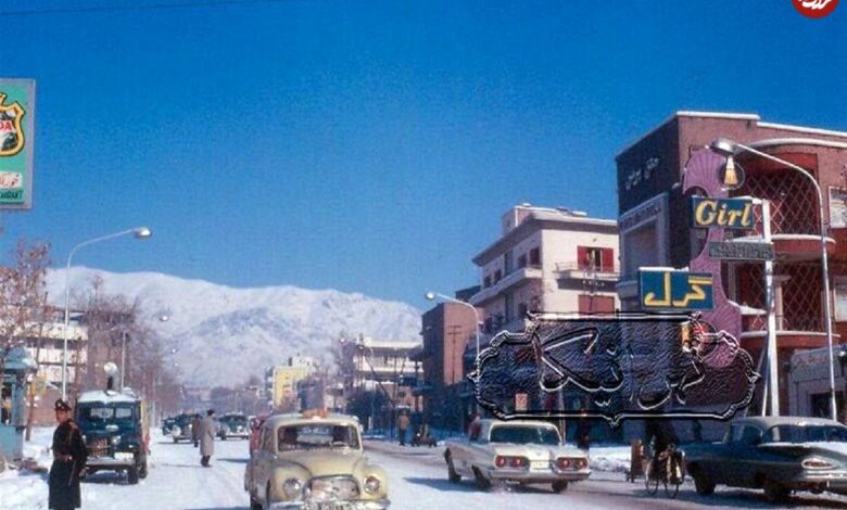 تاریخ و سفر در زمان؛ (عکس) تبلیغ ماشین روز آلمانی دهه پنجاه عکس؛ سفر در زمان؛ تبلیغ ماشین روز آلمانی در دهه پنجاه