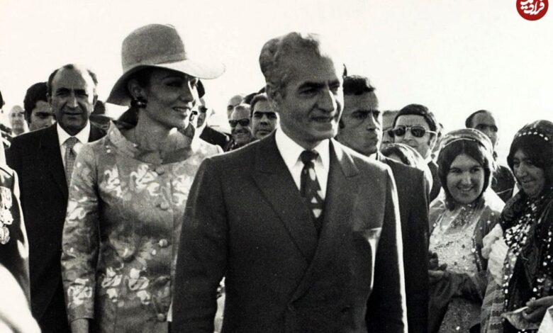 عکس؛ سفر در زمان؛ تفرج «محمدرضا پهلوی و همسر سوم اش» در پاریس؛ سال 1348