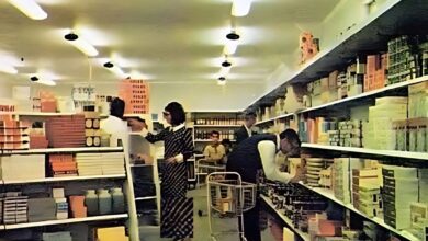 عکس؛ سفر در زمان؛ ماموران شهرداری معروف‌ترین سوپرمارکت تهران را بهم ریختند!