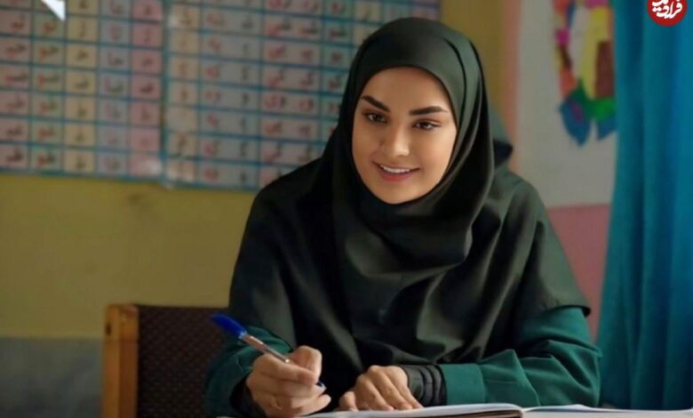 عکس؛ سفر در زمان؛ «معلم سالار» خارج از سریال پایتخت در 24 سالگی؛ سال 1403 عکس؛ سفر در زمان؛ «معلم سالار» خارج از سریال پایتخت در 24 سالگی؛ سال 1403